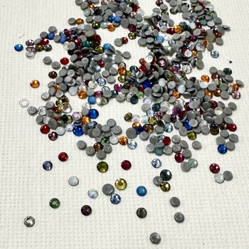 Preview: Swarovski Bügel Kristalle, Mix Bunt 2,5mm, 500Stk
